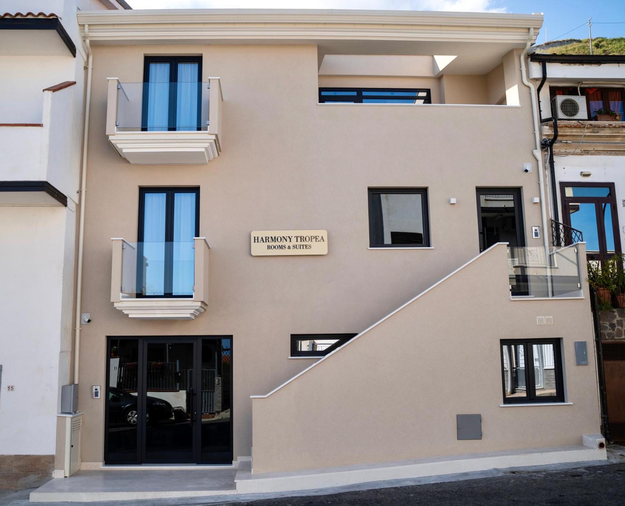 Harmony Tropea Rooms & Suites Extérieur photo